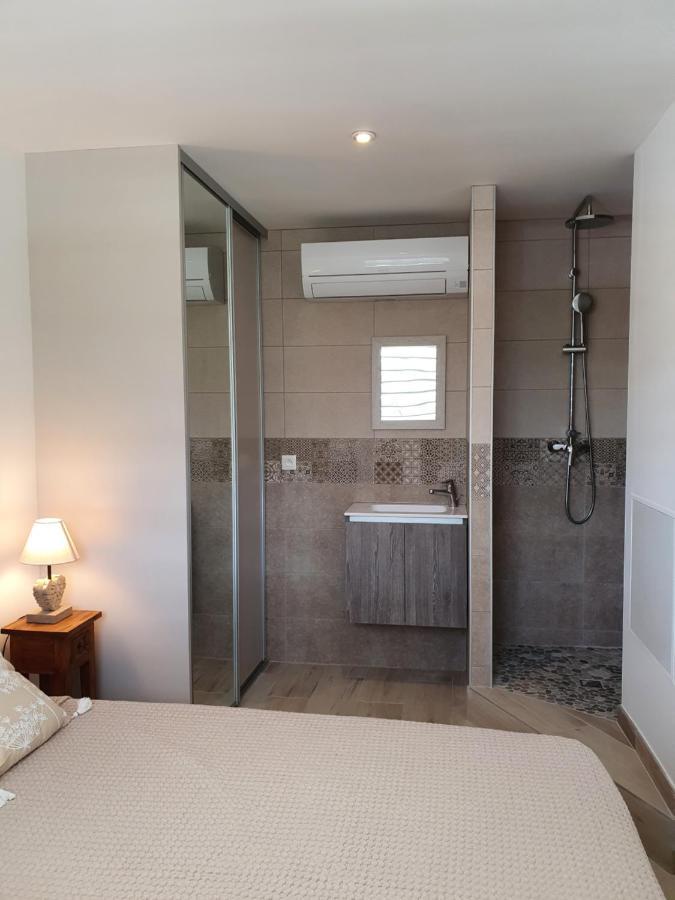 Pinel Superbe Appartement En Residence Vue Mer Cul de Sac Exterior foto